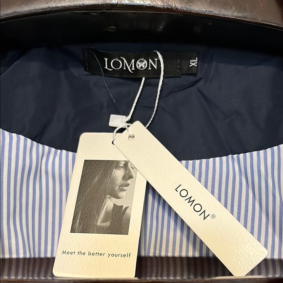 💙 LOMON Lightweight Hooded Rain Jacket – Size XL 💙 - Picture 3 of 10